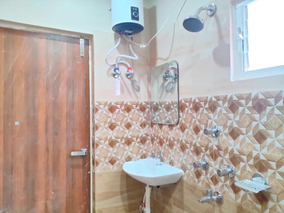 Hotel Vaishnavi Near Baba Dham Temple Deoghar Kültér fotó