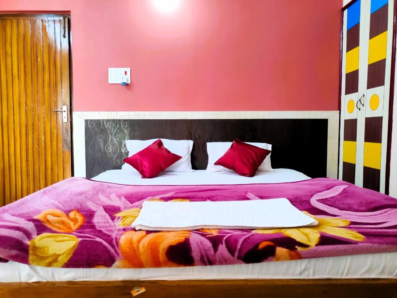 Hotel Vaishnavi Near Baba Dham Temple Deoghar Kültér fotó