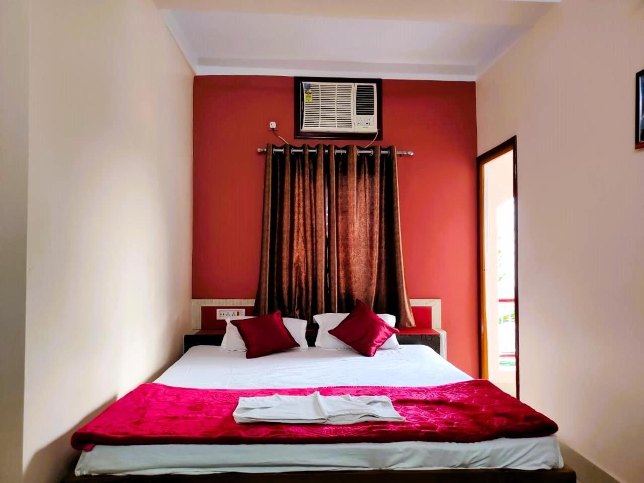 Hotel Vaishnavi Near Baba Dham Temple Deoghar Kültér fotó